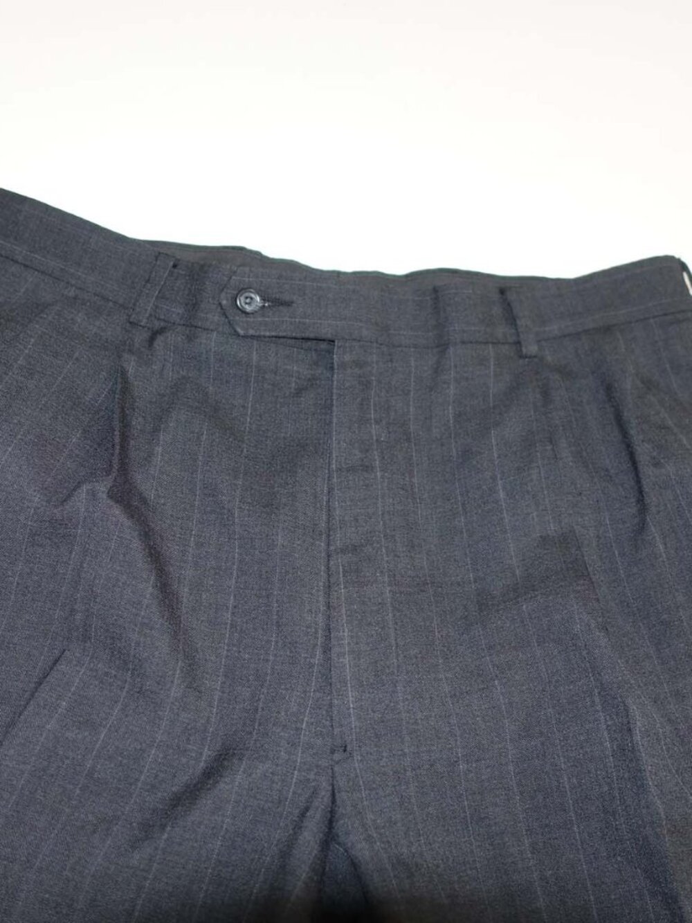 Jos. A. Bank Men's Pinstripe Double Breasted Suit Size 42 Long 34 x 32 100% Wool - Picture 3 of 14